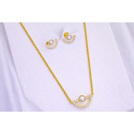 Arcelle Necklace